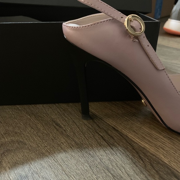 Lavender string back heels - Picture 7 of 8